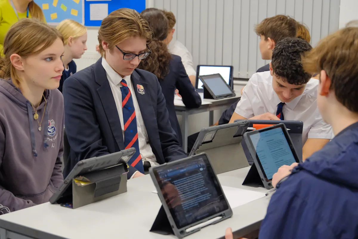 OriginalImage,Original,senior,classroom,lessons,academic,boy,girl