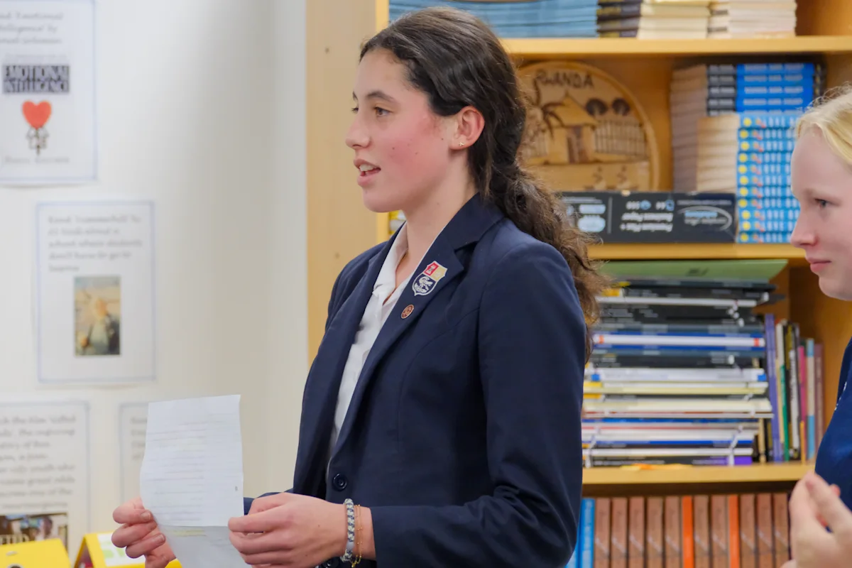 OriginalImage,Original,senior,classroom,lessons,academic,girl