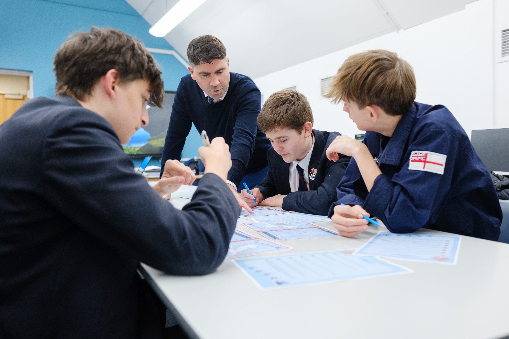 OriginalImage,Original,academic,computer science,classroom,computing,it,teacher in action,teaecher,GCHQ,lesson,lessons,Dave crook,male,student,boy,senior school,senior,2024