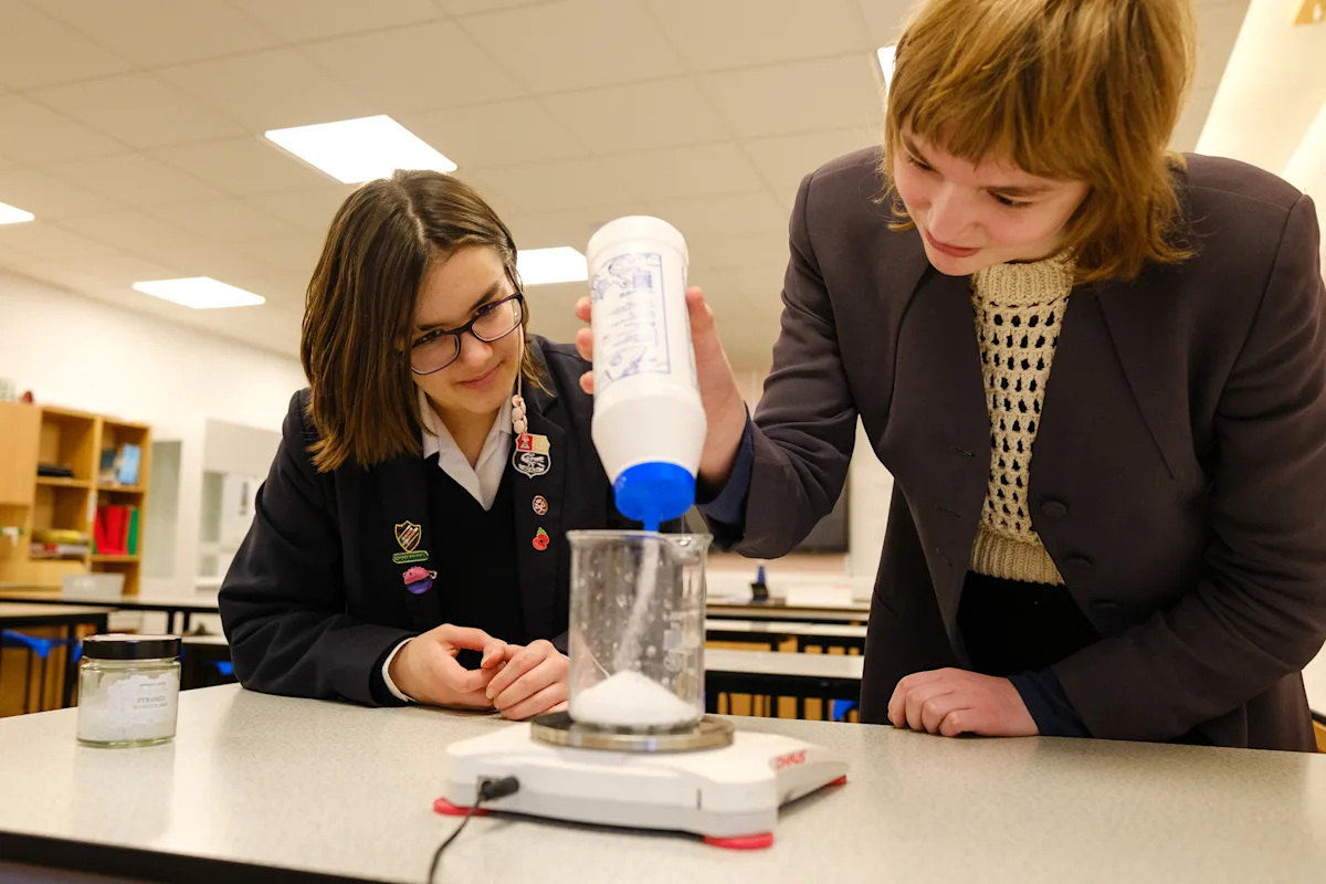 Original, sixth form, senior, science, stem, girl, academicImage,Original,blog,sixth form,senior,stem,girl,academic sixth form,blog post